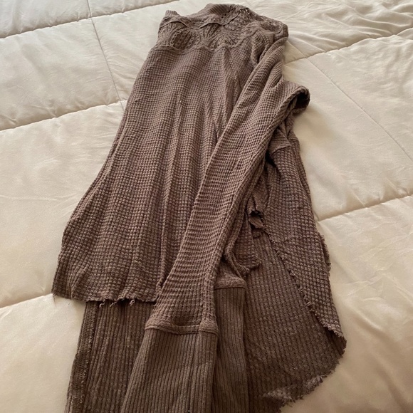 Top - Picture 3 of 3